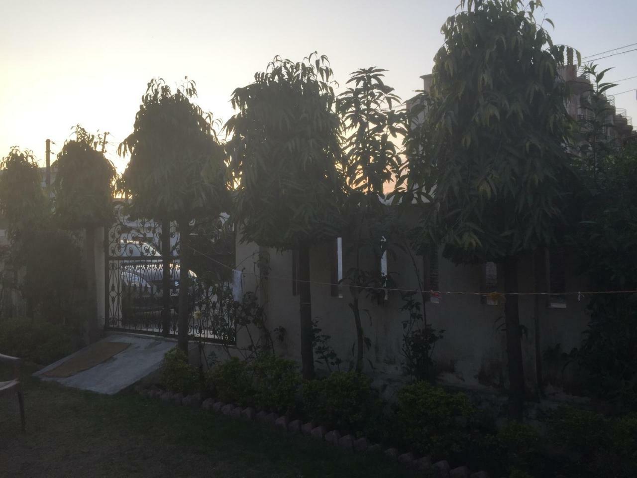 Hotel Kings Inn Haridwār Extérieur photo